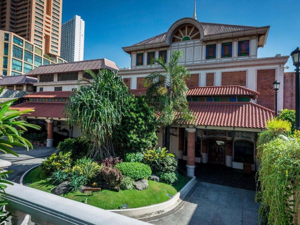 The Legend Villas Mandaluyong Exterior photo