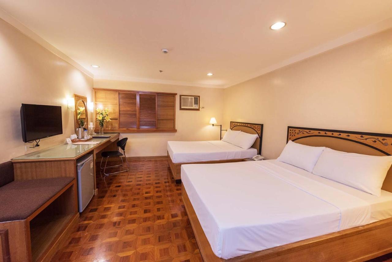 The Legend Villas Mandaluyong Exterior photo
