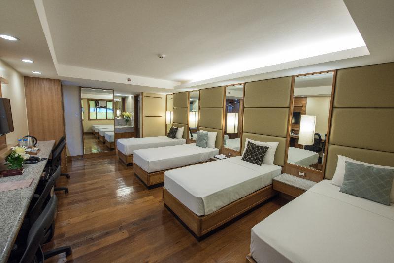 The Legend Villas Mandaluyong Exterior photo